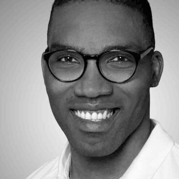 Angel Reve Robles - Heilpraktiker TEN Sportwissenschaft Agraringenieur Medizinischer Praxisassistent